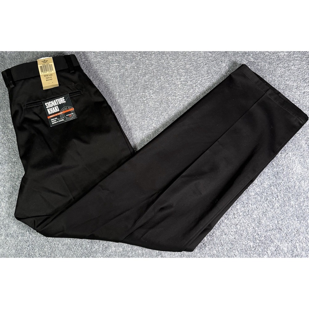 Dockers Men's 32x32 D3 Signature Khaki Classic Fit Flat Front Pants Black Office